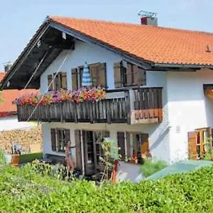 Schelhas Apartment Prien